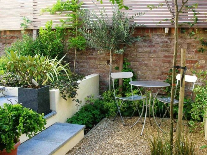 bonito-patio-jardin-pequeno